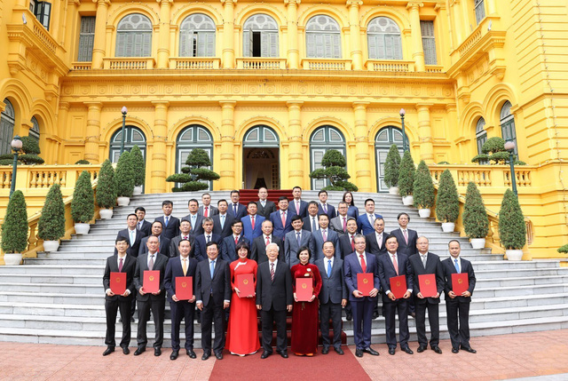 Trao quyết định bổ nhiệm 9 Đại sứ Việt Nam tại nước ngoài
