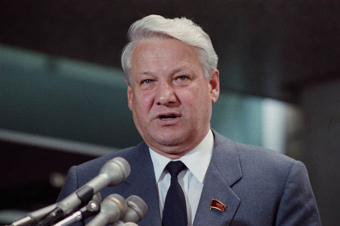 Nhà cải cách Yeltsin - tổng thống đầu tiên của nước Nga