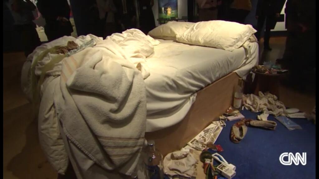 Chiếc giường bừa bộn được bán với giá hơn 4 triệu đôla Mỹ