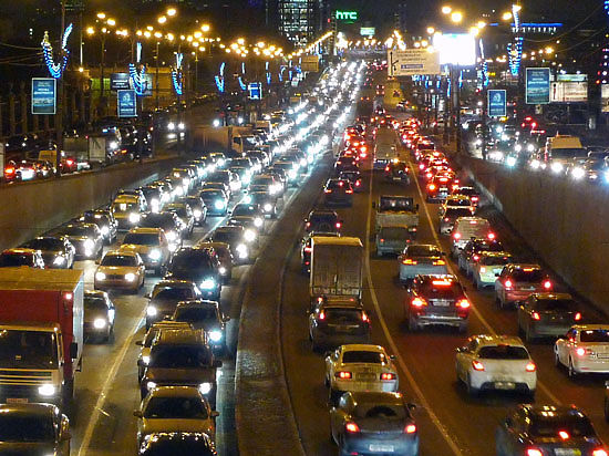 Moskva: Khuyến cáo hạn chế sử dụng xe cá nhân trong ngày 26/12