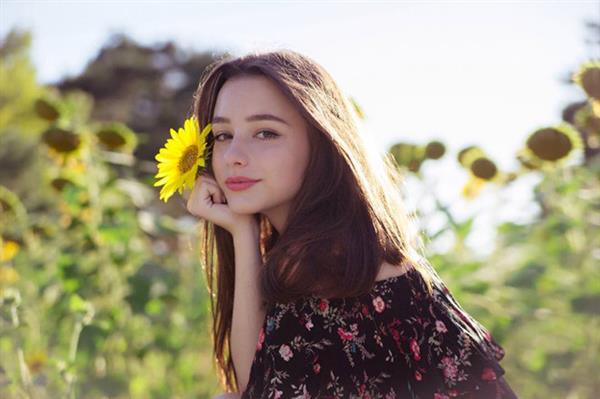 Vẻ đẹp của cô gái Nga được mệnh danh \'thiên thần Instagram\'