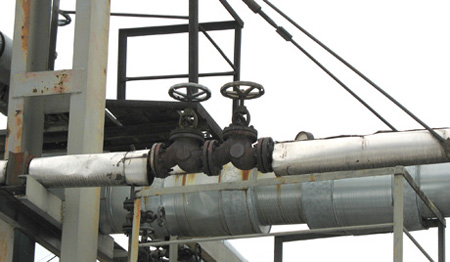 Bao cao su làm tắc cả đường ống dẫn dầu