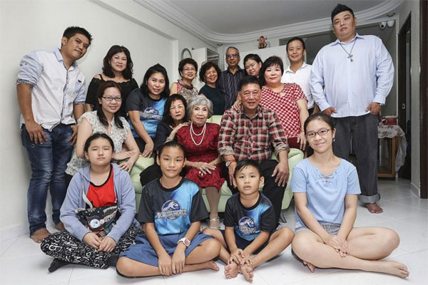 Cách gia đình 4 thế hệ người Singapore giữ 