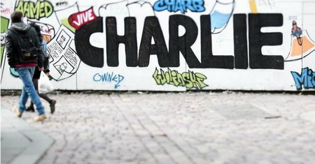 Nhân viên Charlie Hebdo chia rẽ vì chuyện tiền bạc