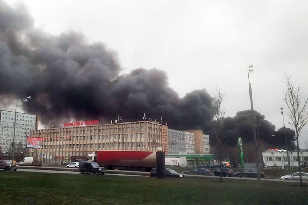 Moskva: Cháy 200m2 kho vải phía nam thành phố
