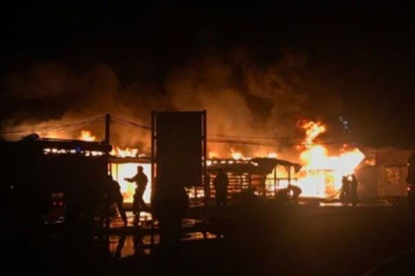 Cháy chợ ở thành phố Magnitogorsk của Nga, không có người Việt thương vong
