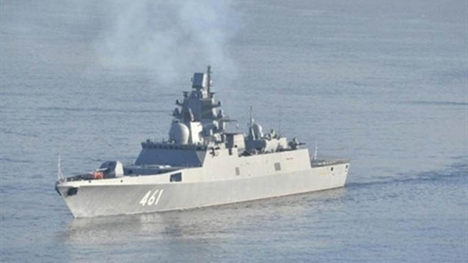 Khinh hạm Đô đốc Kasatonov xuyên qua cuộc tập trận NATO