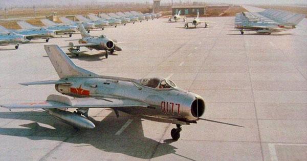 Chiến tranh Biên giới 1979: Vì sao 700 máy bay Trung Quốc không dám cất cánh?