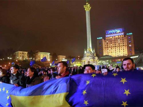 Ukraine quay về với Nga