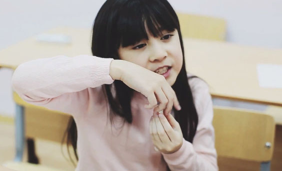 Giờ giải lao trong lớp học 