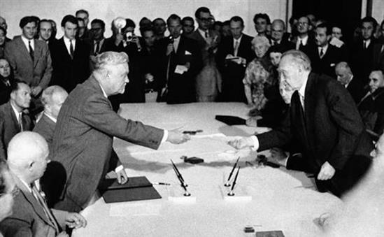 Cuộc chiến Xô-Đức ngay trong Điện Kremlin