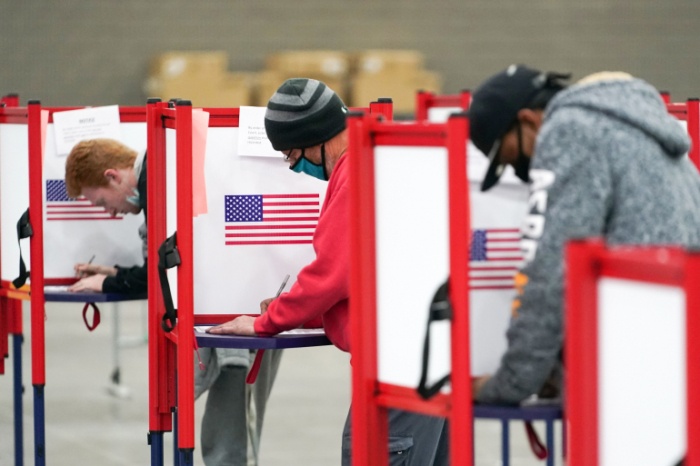 Bầu cử ở Mỹ gây tranh cãi, xuất hiện kêu gọi tiến hành bầu cử trực tuyến