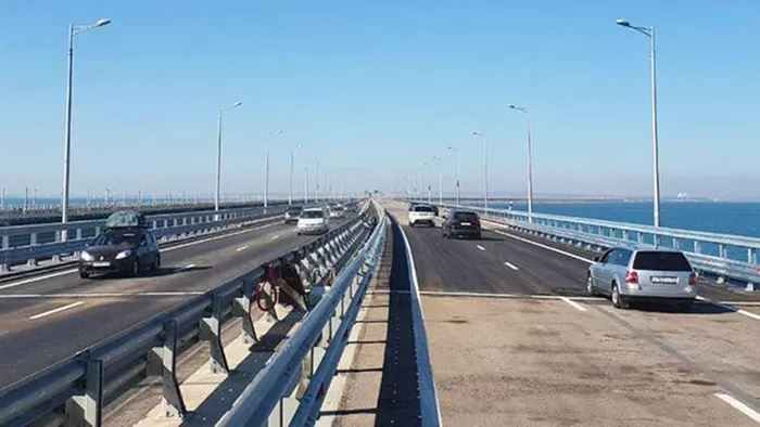 Video cầu Crimea thông xe hoàn toàn sau khi được sửa chữa