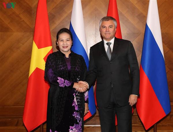 Chủ tịch Quốc hội hội đàm với Chủ tịch Duma Quốc gia Liên bang Nga