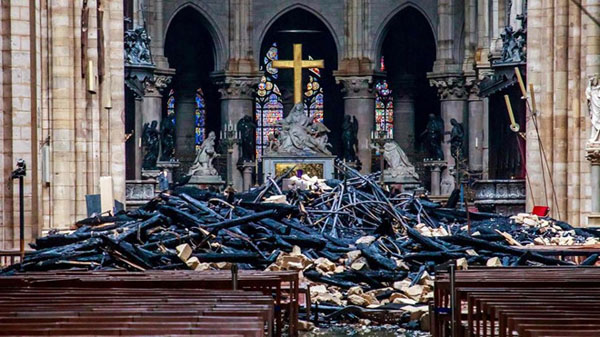 Ba đại gia Pháp chi 700 triệu USD khôi phục Nhà thờ Đức Bà Paris