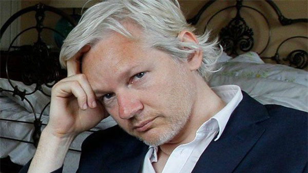Cuộc chiến pháp lý của ông chủ WikiLeaks sau 7 năm trốn chạy