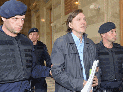 Cuộc săn lùng trùm sát thủ mê nghệ thuật