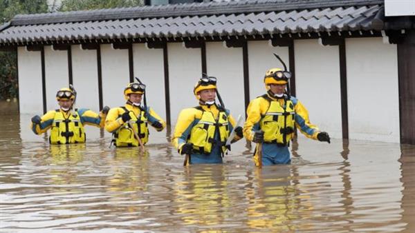 Nhật Bản huy động 110.000 nhân viên cứu hộ sau siêu bão Hagibis