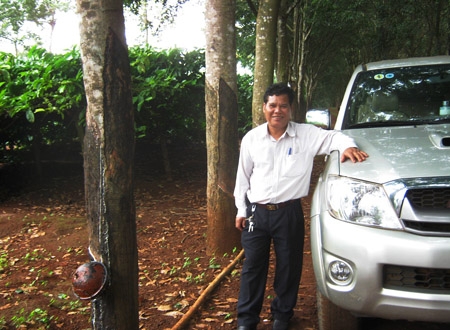 Sắm ô tô bạc tỷ đi... rẫy