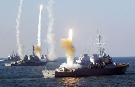 Su-24 Syria rình cơ hội lọt qua lỗ hổng phòng không Mỹ