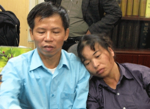 Ông Nguyễn Thanh Chấn về Hà Nội nhờ luật sư