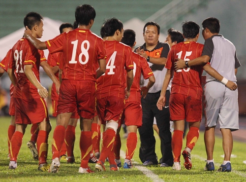 Thua Malaysia 1-2, U.23 Việt Nam cúi đầu rời SEA Games 27