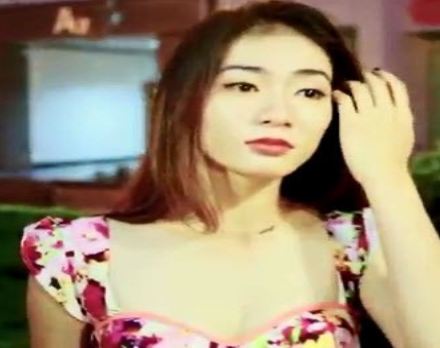 “Cô bé bán rượu” của BB&BG khiến dân mạng cười sảng khoái