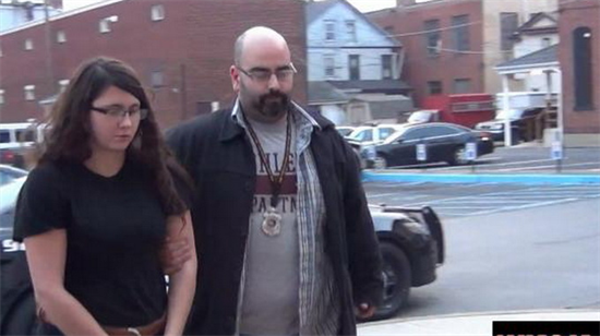 Một thiếu nữ Mỹ giết người hàng loạt theo kiểu ma quỷ