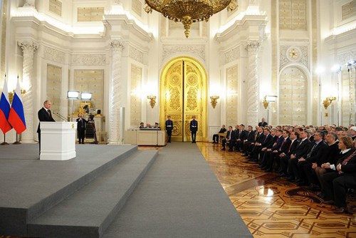 Sáp nhập Crimea, tỷ lệ ủng hộ TT Putin tăng “cực đỉnh