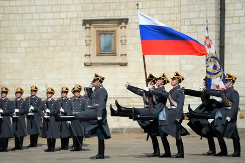 Cận cảnh đổi gác Trung đoàn cận vệ Tổng thống Nga