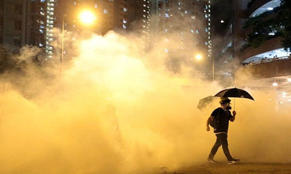 Đặc khu Hong Kong “bế tắc” vì biểu tình và bạo lực