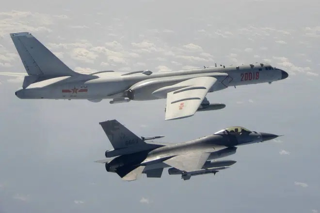 NÓNG: Tuyên bố 13 chiến đấu cơ Trung Quốc đồng loạt xâm nhập, PK-KQ Đài Loan ''báo động đỏ''