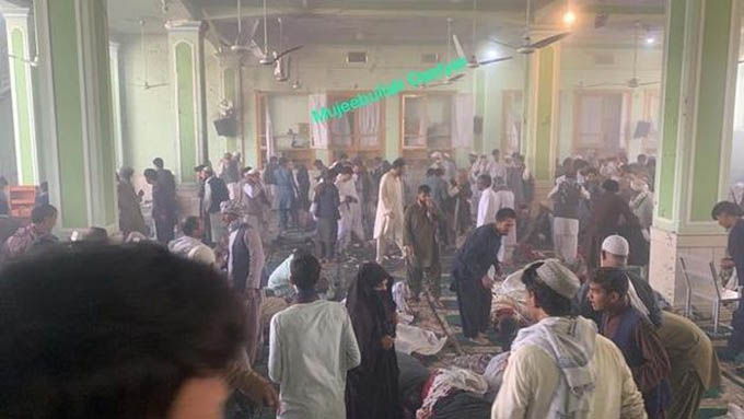 Đánh bom liều chết giữa thành trì của Taliban, hơn 100 tín đồ Hồi giáo Shia thương vong