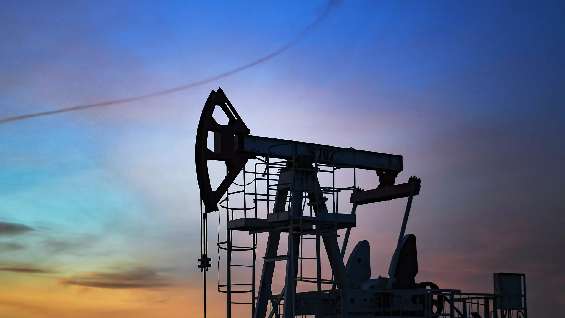 Ý kiến chuyên gia: giá dầu ở mức 120 USD/thùng sẽ khiến thị trường thế giới sụp đổ