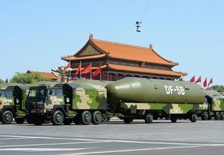 Trung Quốc phóng tên lửa “đánh chìm” tàu sân bay Mỹ ở...Gobi