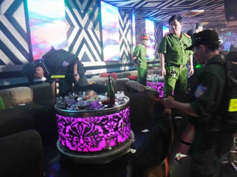 CS đột kích vũ trường Diamond Club