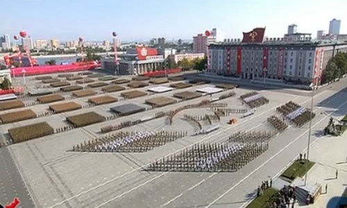 Toàn cảnh lễ duyệt binh hoành tráng ở Triều Tiên