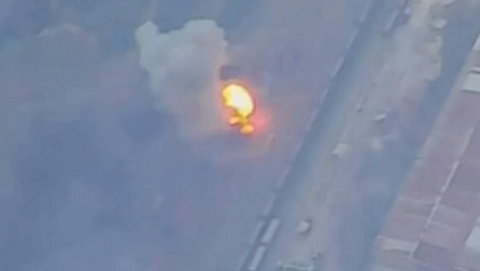 Clip cả đoàn tàu chở đạn bị hỏa thiêu ở hướng Donetsk