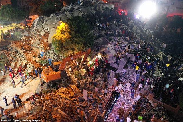 Video: Động đất rung chuyển nhiều nơi ở Thổ Nhĩ Kỳ và Hy Lạp, 22 người chết
