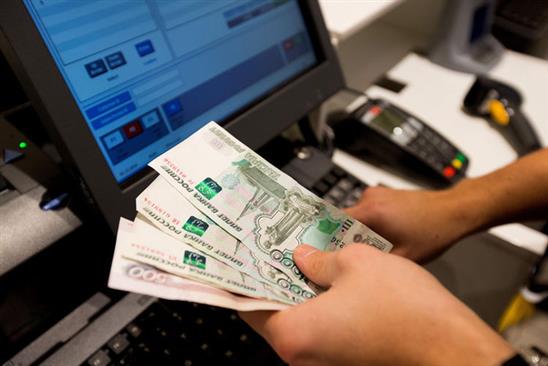 Đồng Ruble lao dốc, hệ thống bán lẻ Nga có nguy cơ sụp đổ?