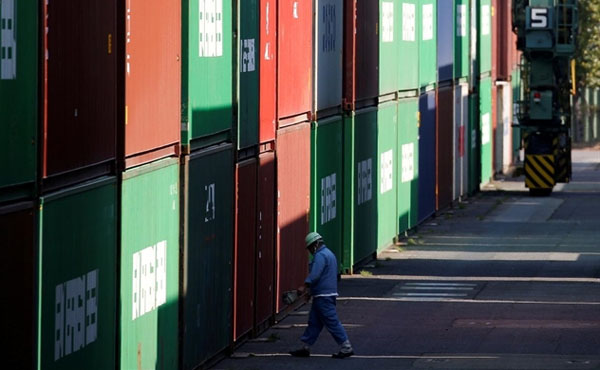 Xuất khẩu Trung Quốc giảm tốc là dấu hiệu kinh tế toàn cầu suy yếu