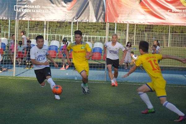 Tin ảnh: Chung kết Giải bóng đá cộng đồng người Việt tại LB Nga 2018