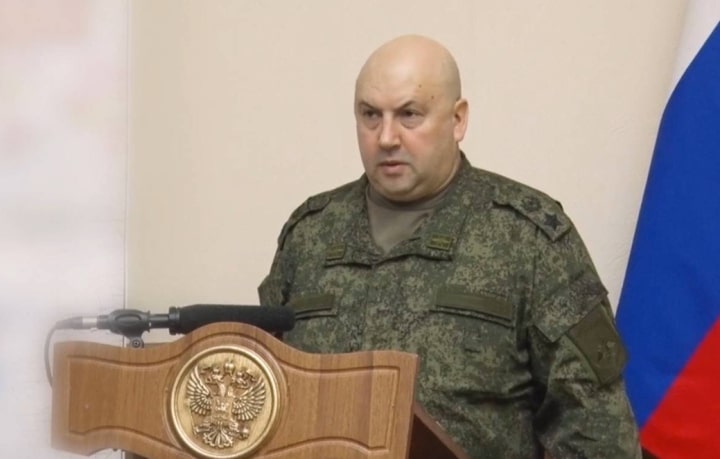Đại tướng Nga giải thích lý do rút quân khỏi Kherson