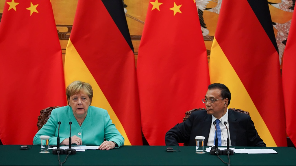 Dè chừng Trung Quốc, Đức lặng lẽ ''xoay trục''