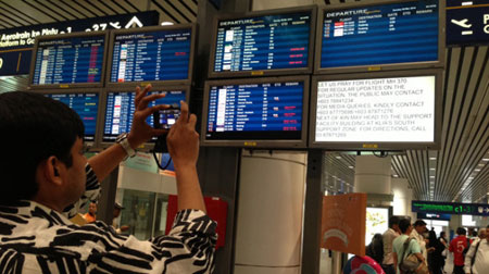 Một du khách Việt bị giữ 6 ngày tại sân bay Malaysia