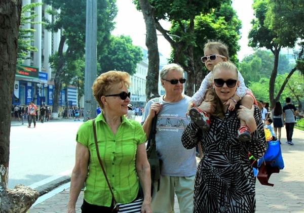 Dự kiến đón 15,7 triệu lượt khách quốc tế năm 2018