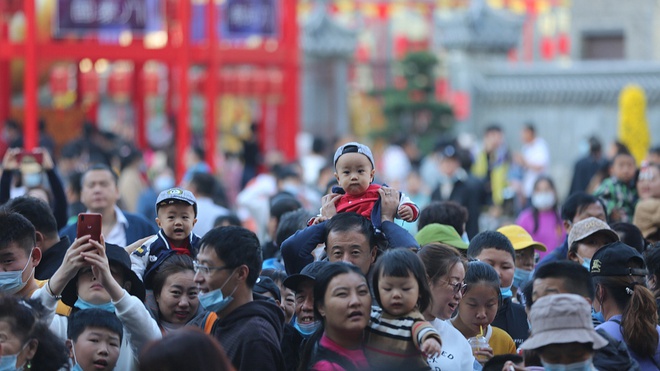 425 triệu chuyến đi trong nửa đầu 'tuần lễ vàng' ở Trung Quốc