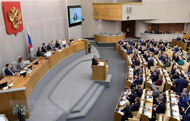 Hạ viện Nga thông qua dự luật phạt công chức xúc phạm công dân