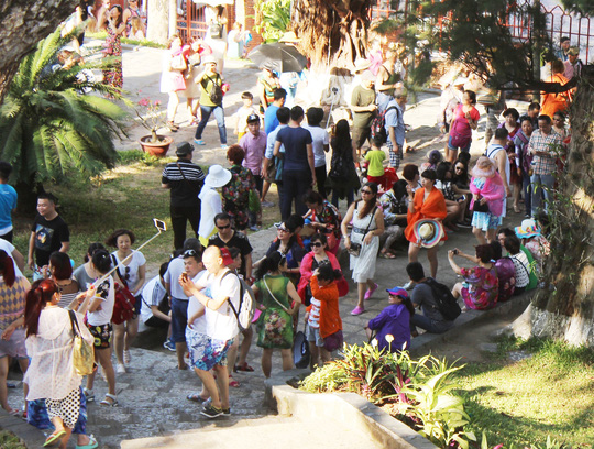 Đừng để Trung Quốc thao túng du lịch