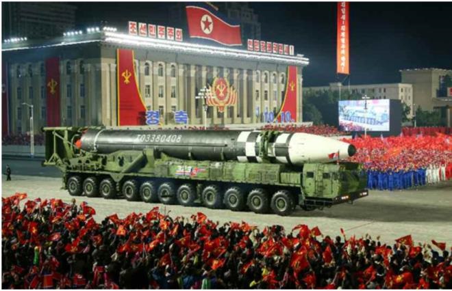 Ảnh: Chiêm ngưỡng hàng loạt vũ khí hoành tráng trong lễ duyệt binh Triều Tiên